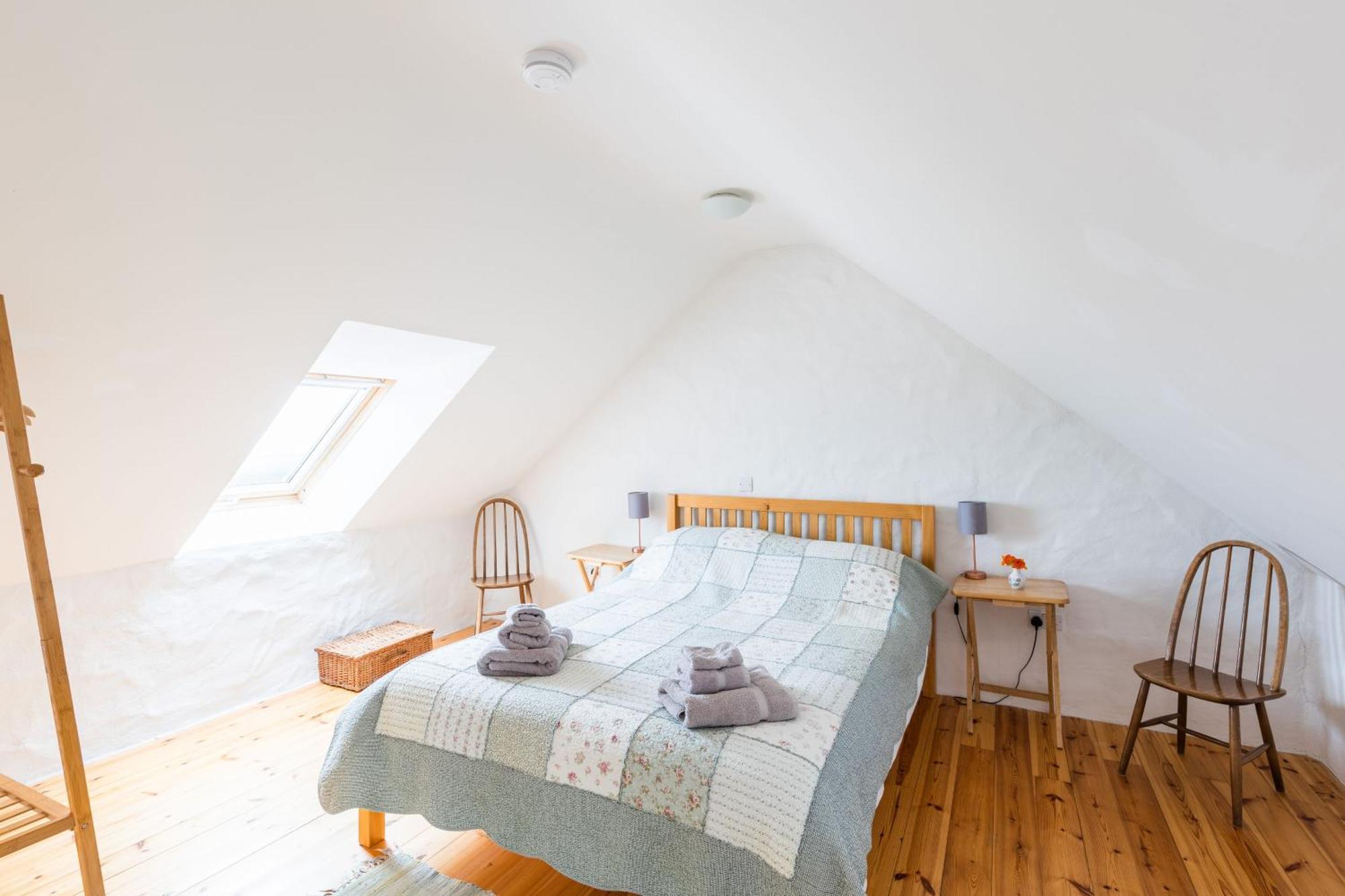 The Workshop- Eco Cottage By The Coastal Path Goodwick Exterior foto